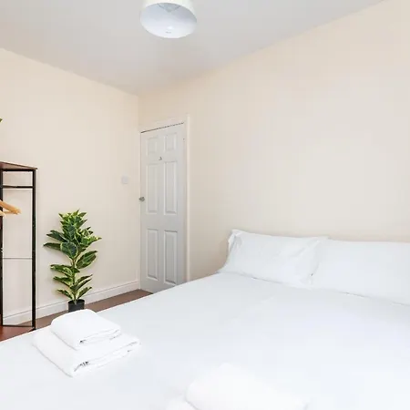 Cosy With Minster Views - Pass The Keys