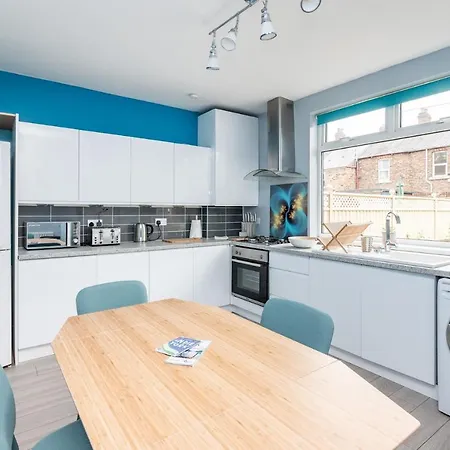 Cosy With Minster Views - Pass The Keys Ferienhaus York