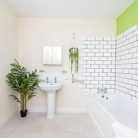 Cosy With Minster Views - Pass The Keys Ferienhaus York
