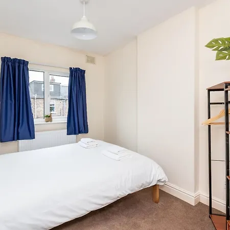 Cosy With Minster Views - Pass The Keys Ferienhaus